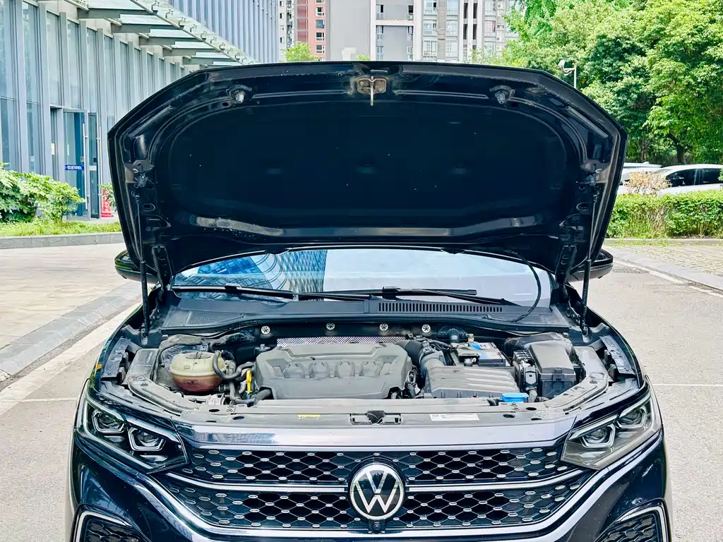 Volkswagen Passat 2023 — фото 14