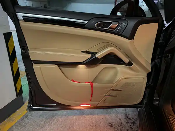 Porsche Cayenne 2015