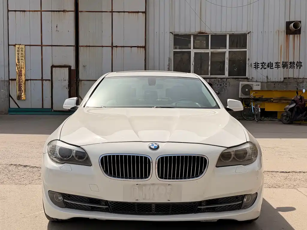 BMW 5 Series 2012 — фото 2
