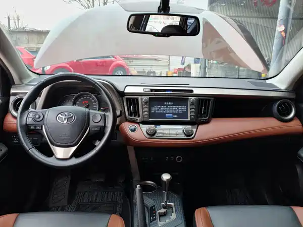Toyota RAV4 2013