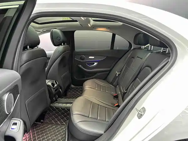 Mercedes-Benz C-Class 2021
