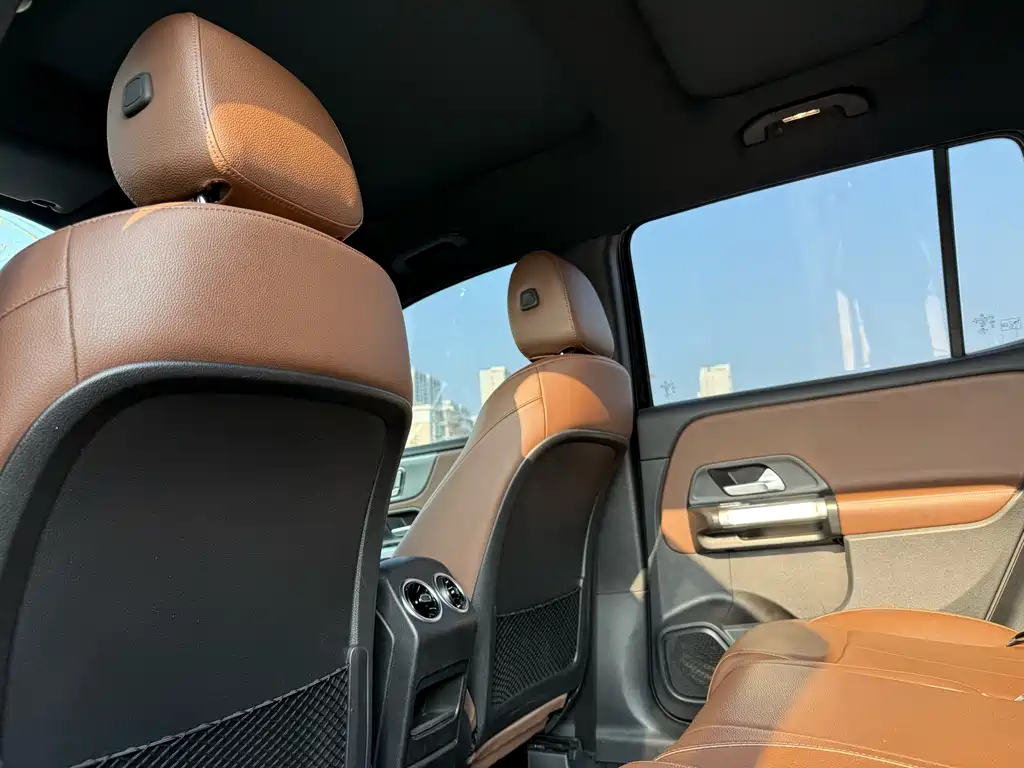 Mercedes-Benz GLB 2023 — фото 10