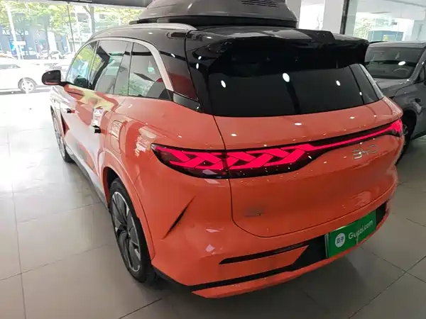 BYD Tang L 2025