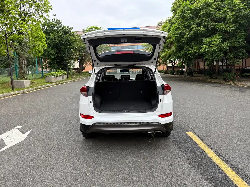 Hyundai Tucson 2017 — фото 14
