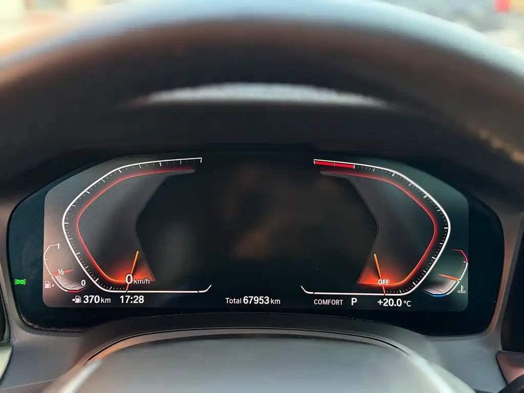 BMW 3 Series 2019 — фото 13