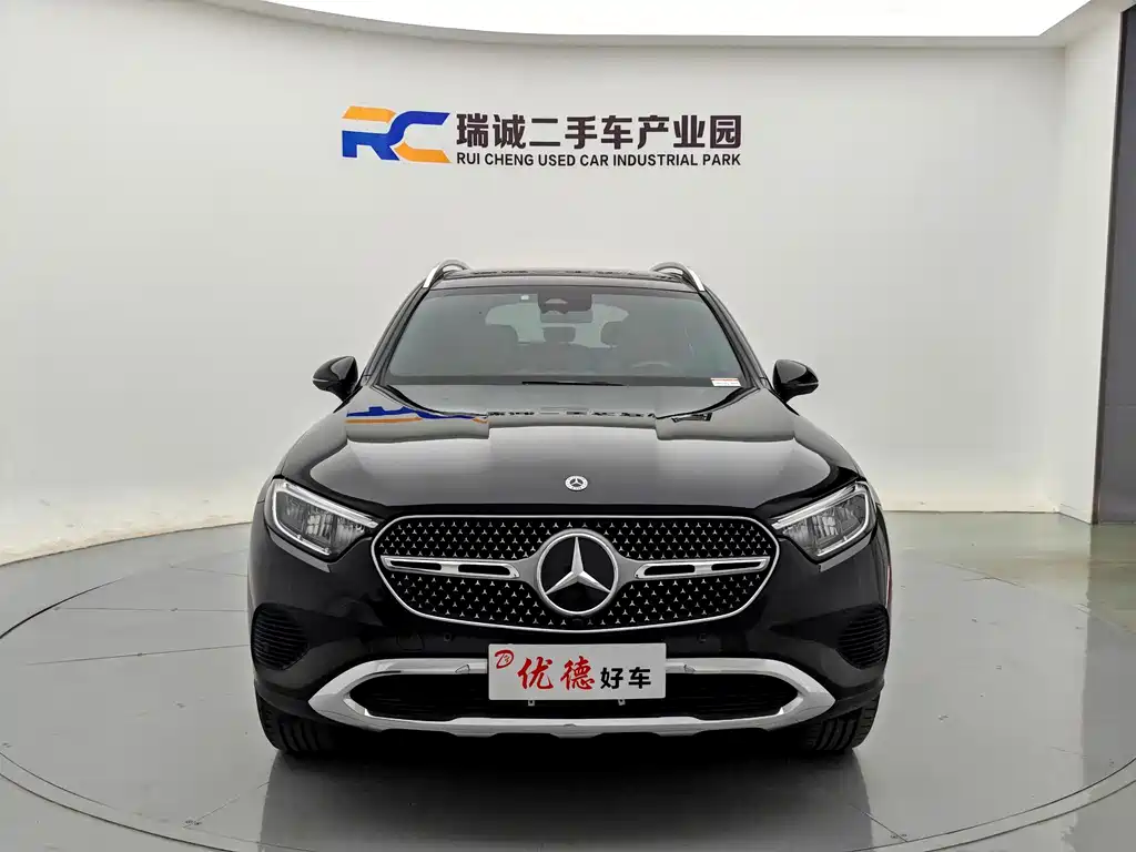 Mercedes-Benz GLC 2023