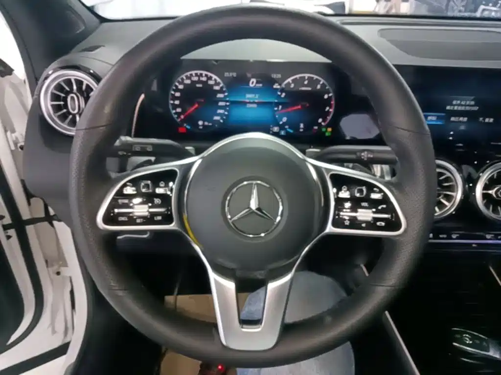 Mercedes-Benz GLB 2022 — фото 11
