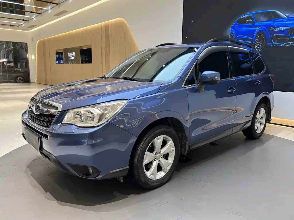 Subaru Forester 2014 — фото 1