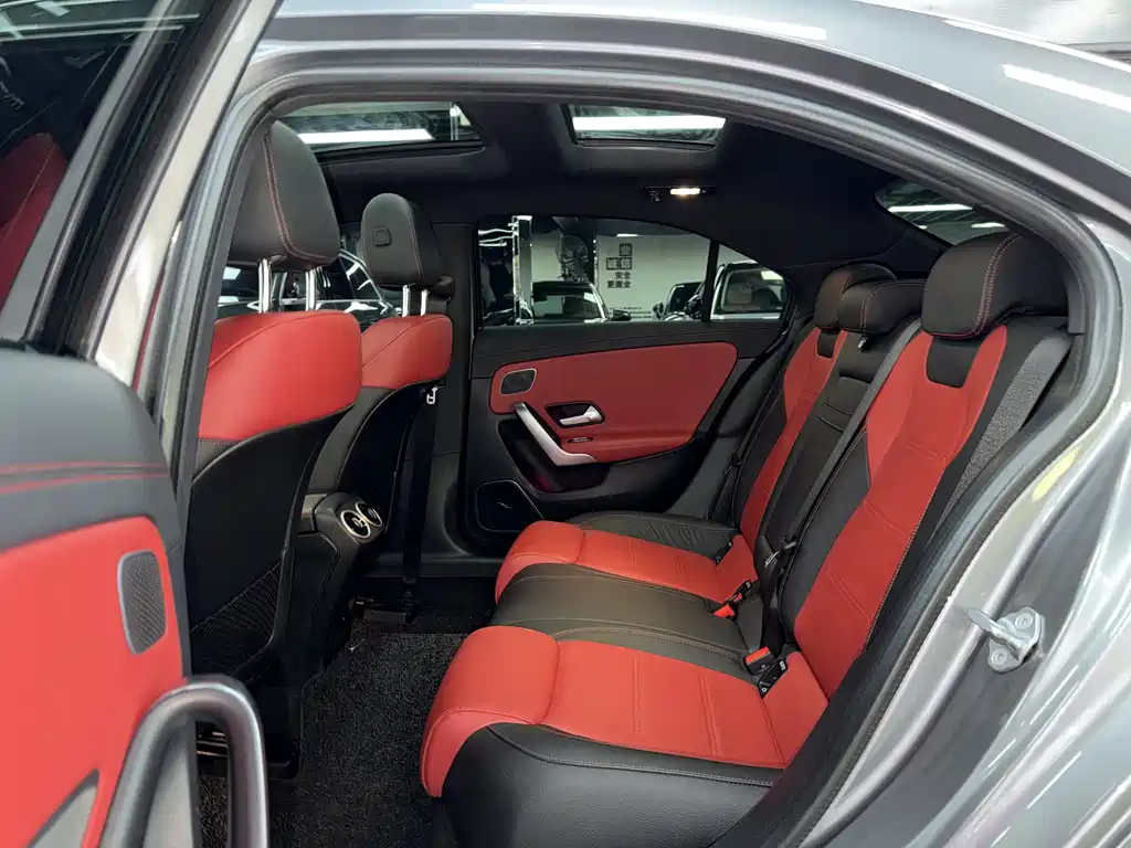 Mercedes-Benz A-Class AMG 2023 — фото 9