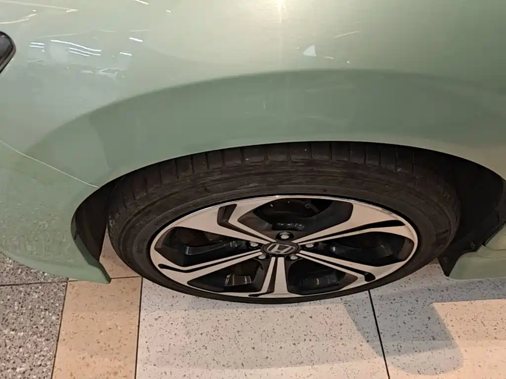 Honda Jade 2017 — фото 23