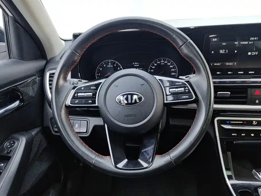 Kia KX3 2020 — фото 15