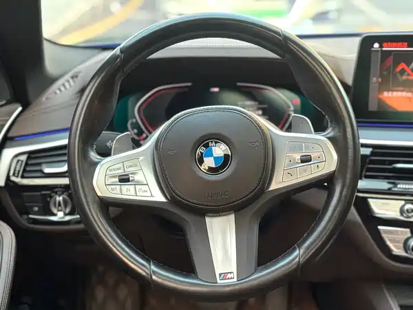 BMW 5 Series 2023