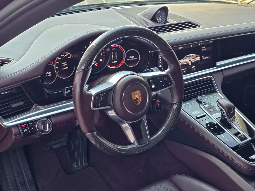 Porsche Panamera 2017 — фото 12