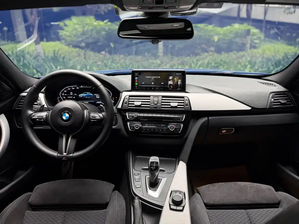 BMW 3 Series 2017 — фото 13
