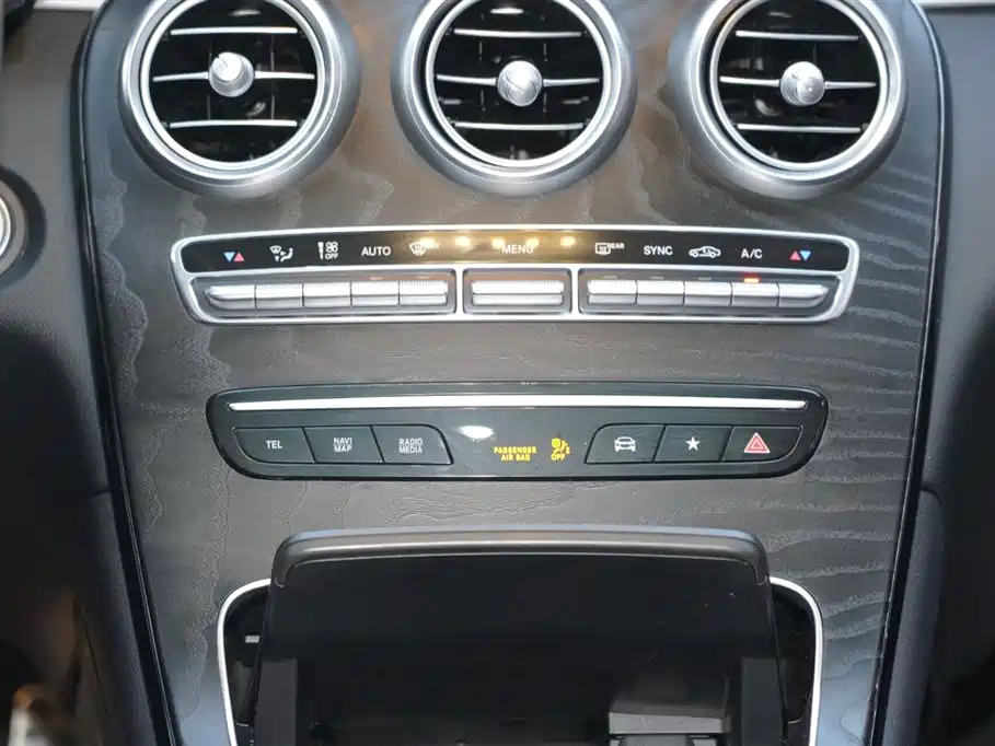 Mercedes-Benz GLC AMG 2022 — фото 14