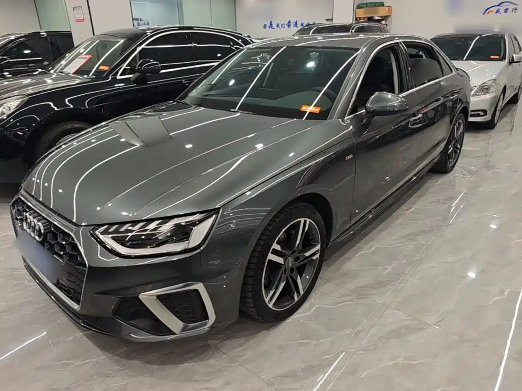 Audi A4L 2021