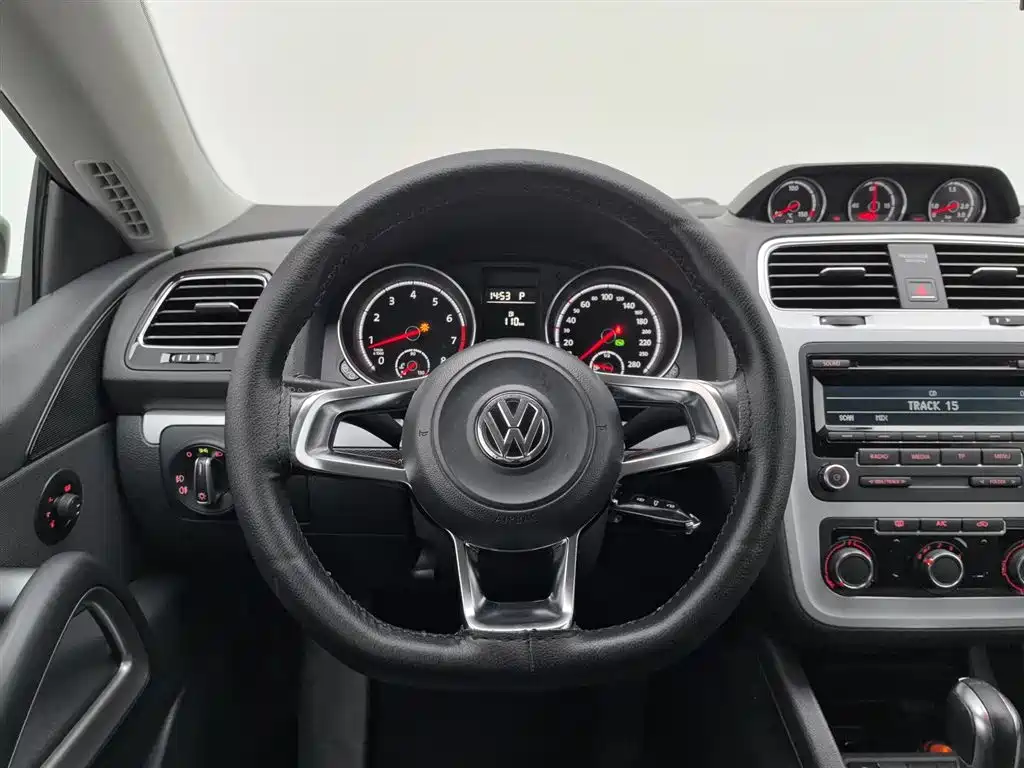 Volkswagen Scirocco 2015 — фото 11