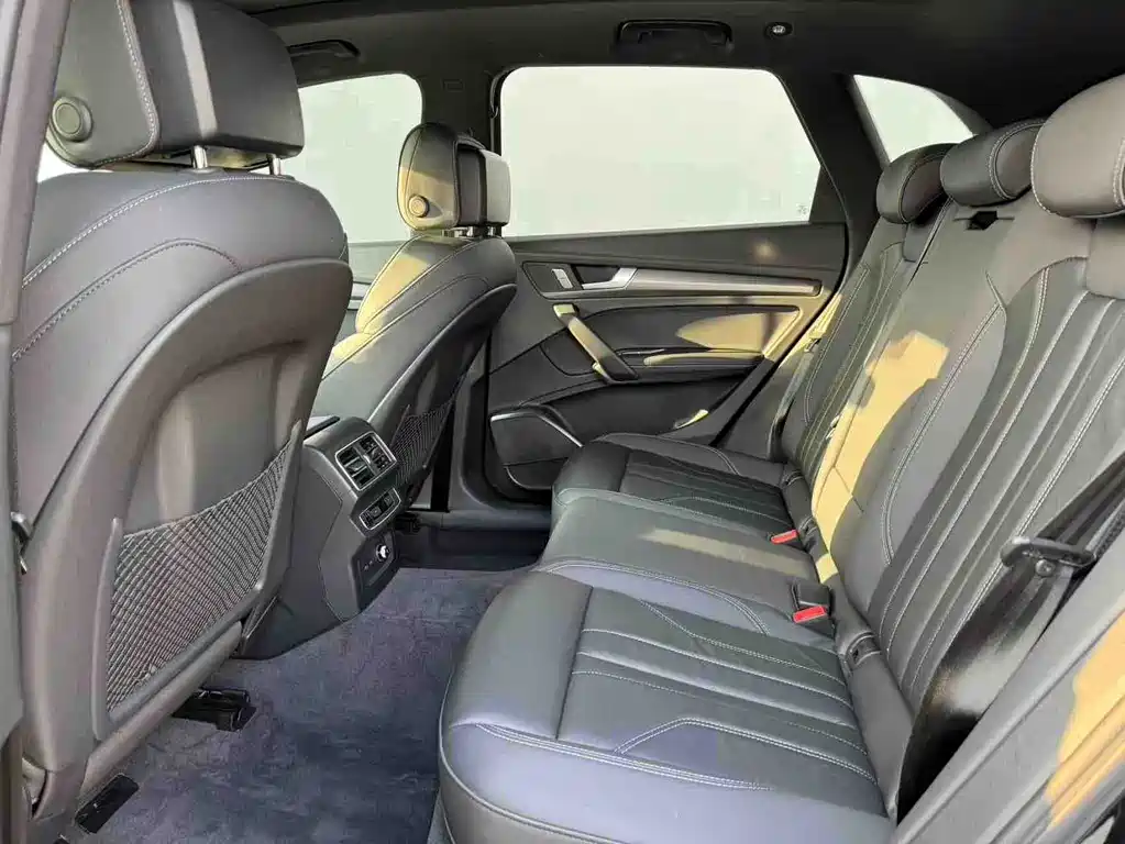 Audi Q5L 2024
