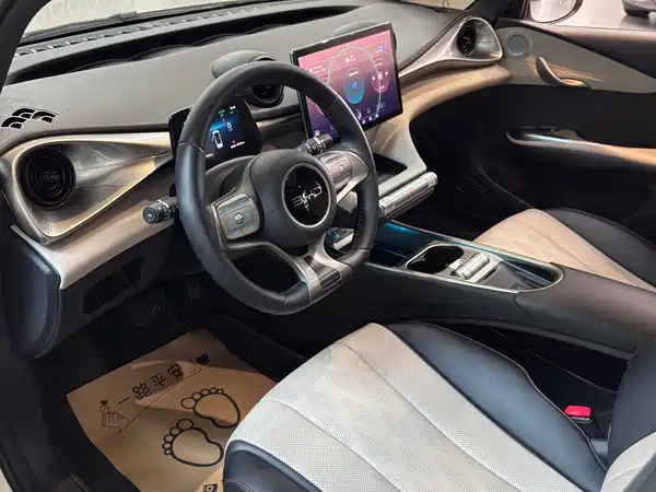 BYD Dolphin 2024