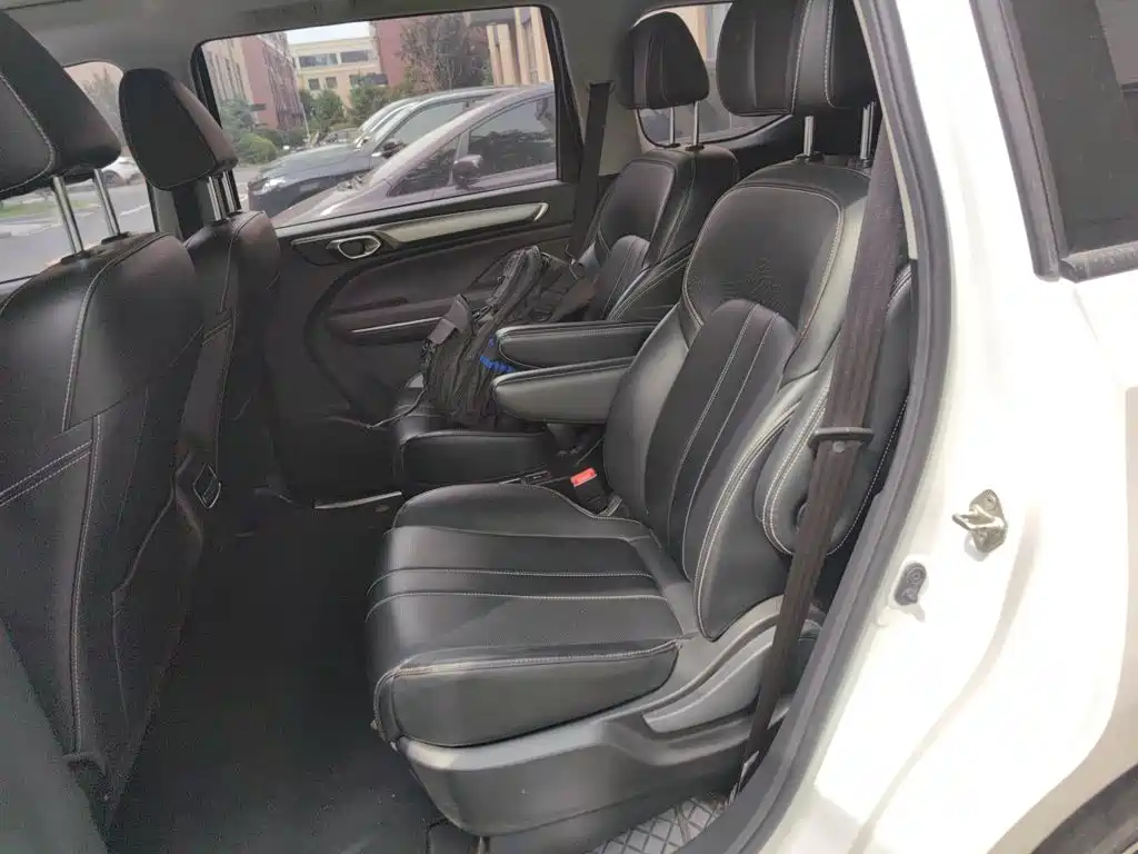 GAC Motor Trumpchi M6 2024 — фото 15