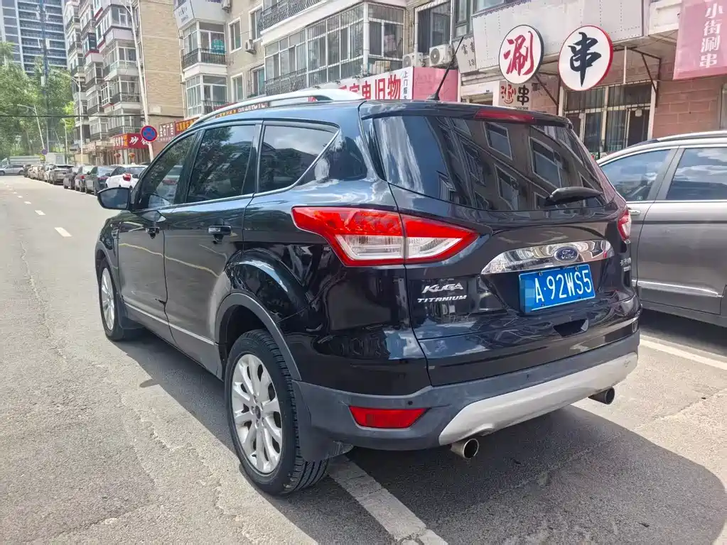 Ford Kuga 2015 — фото 4
