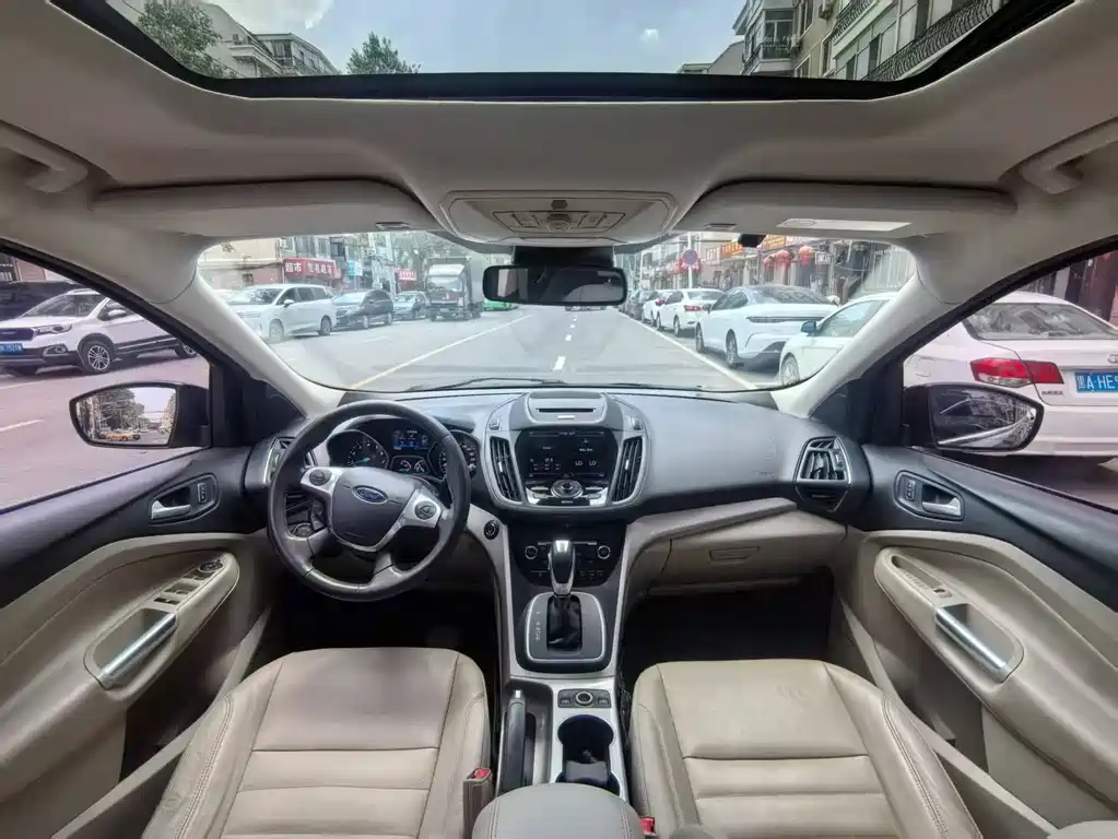 Ford Kuga 2015 — фото 7