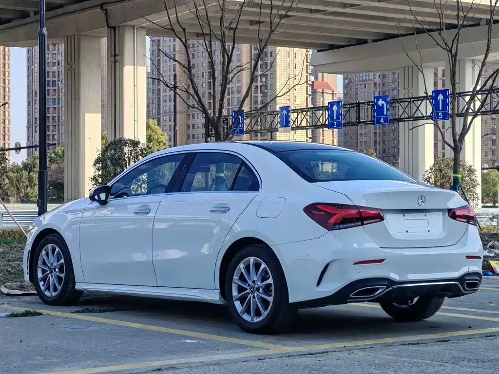 Mercedes-Benz A-Class 2021 — фото 12