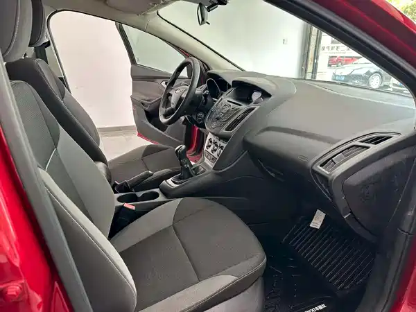 Ford Focus 2012