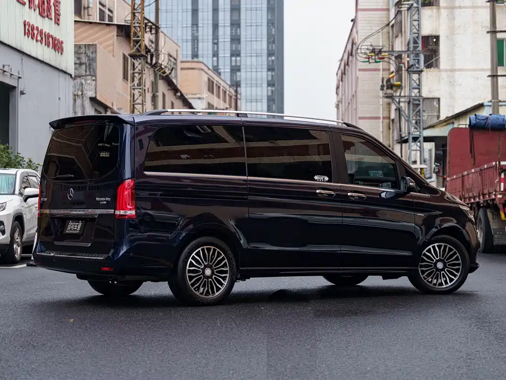 Mercedes-Benz V-Class 2018 — фото 3