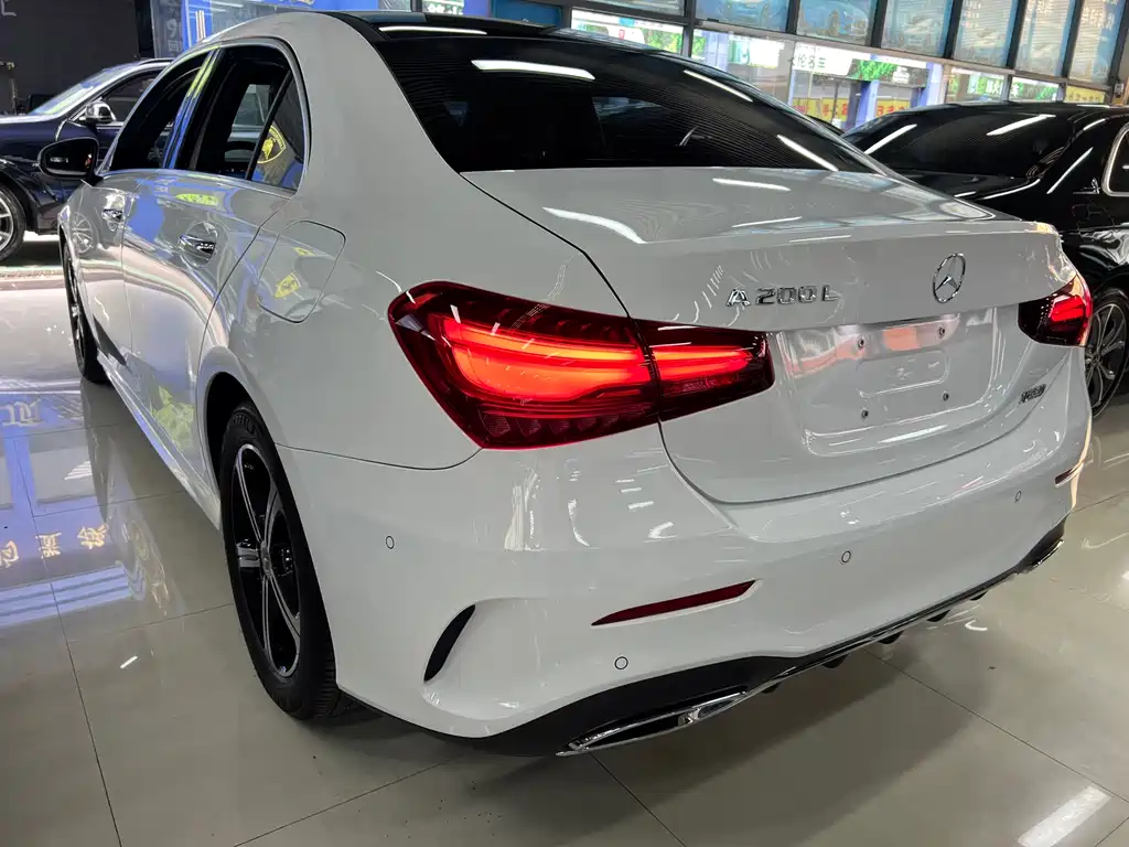 Mercedes-Benz A-Class 2025 — фото 9