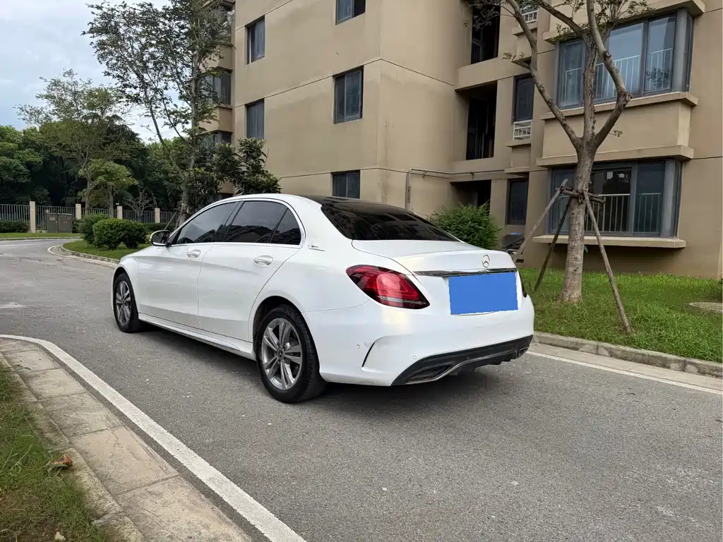 Mercedes-Benz C-Class 2020 — фото 13