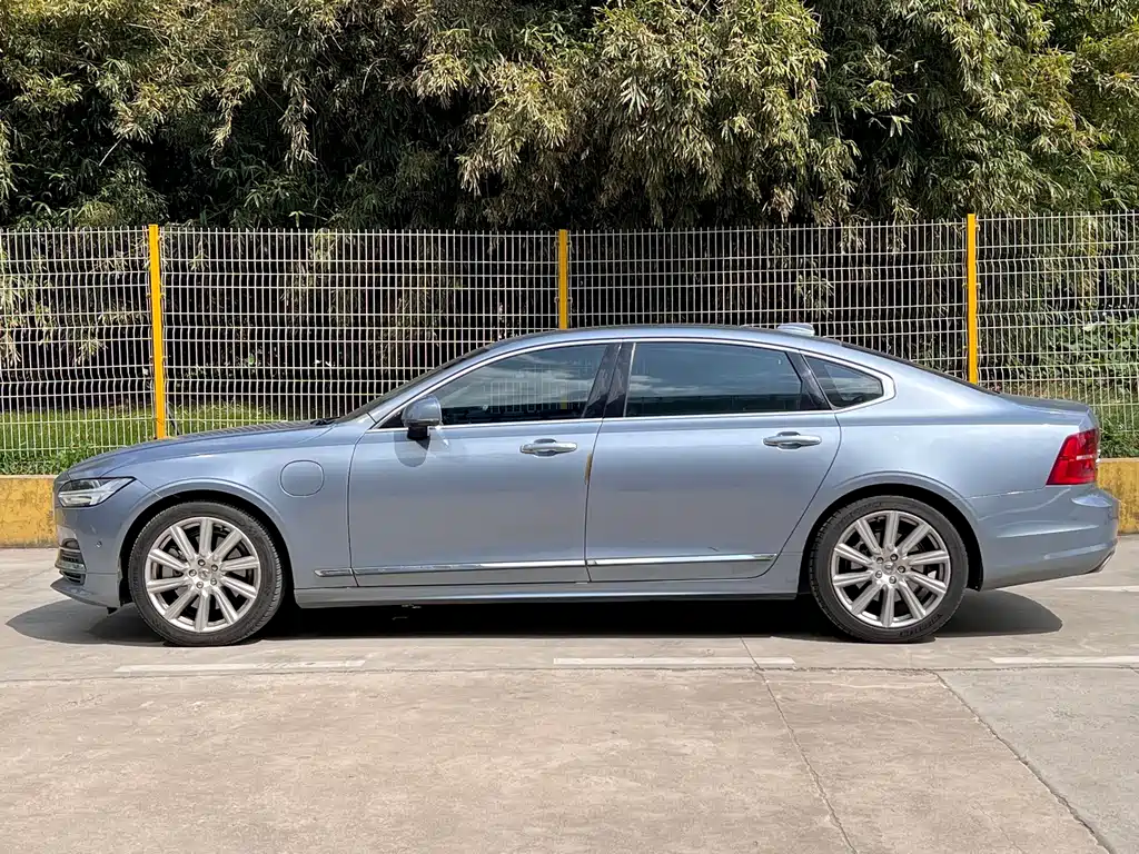 Volvo S90 PHEV 2020 — фото 4