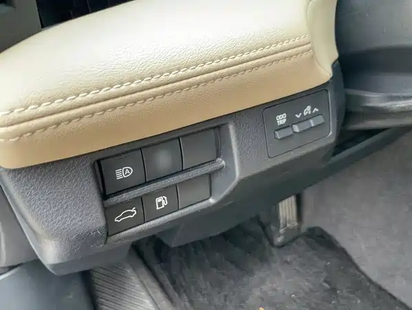 Toyota Avalon 2022