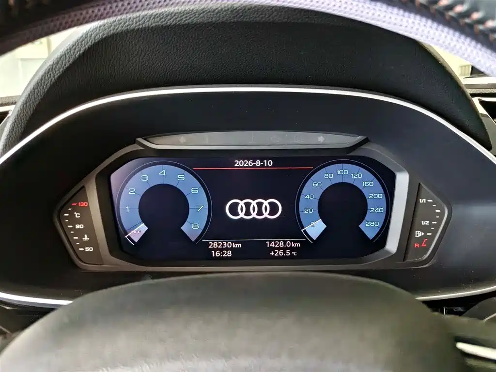 Audi Q3 2021 — фото 7