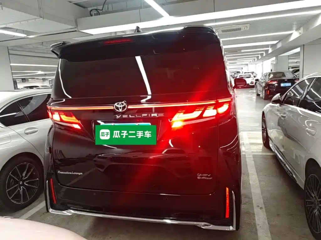Toyota Vellfire 2024 — фото 6