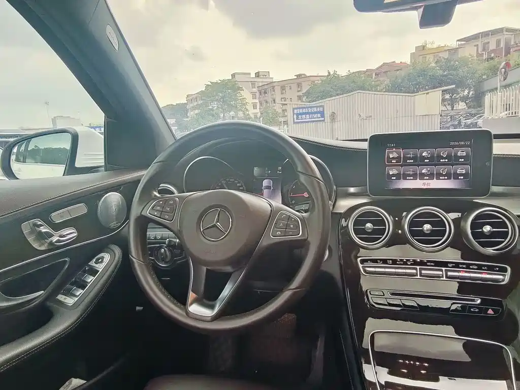 Mercedes-Benz GLC 2019 — фото 13
