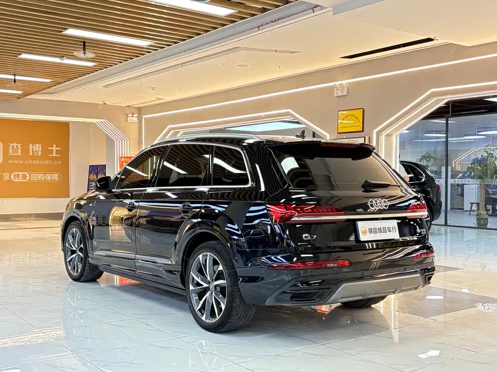 Audi Q7 2020 — фото 3