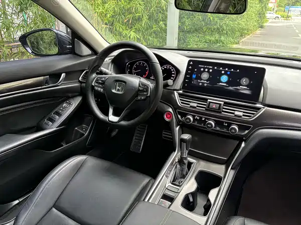 Honda Accord 2023