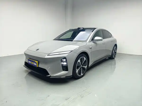 NIO ET5 2025