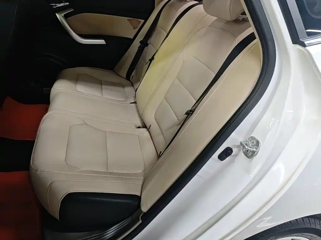 Changan V7 2017 — фото 17