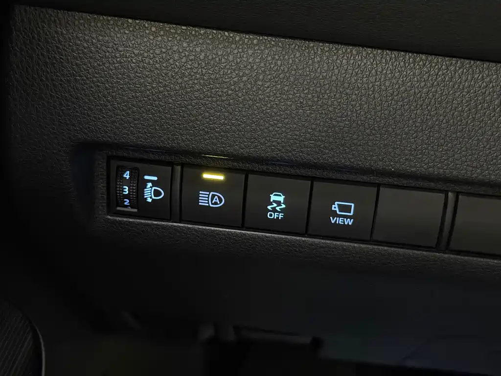 Toyota Harrier 2022 — фото 18
