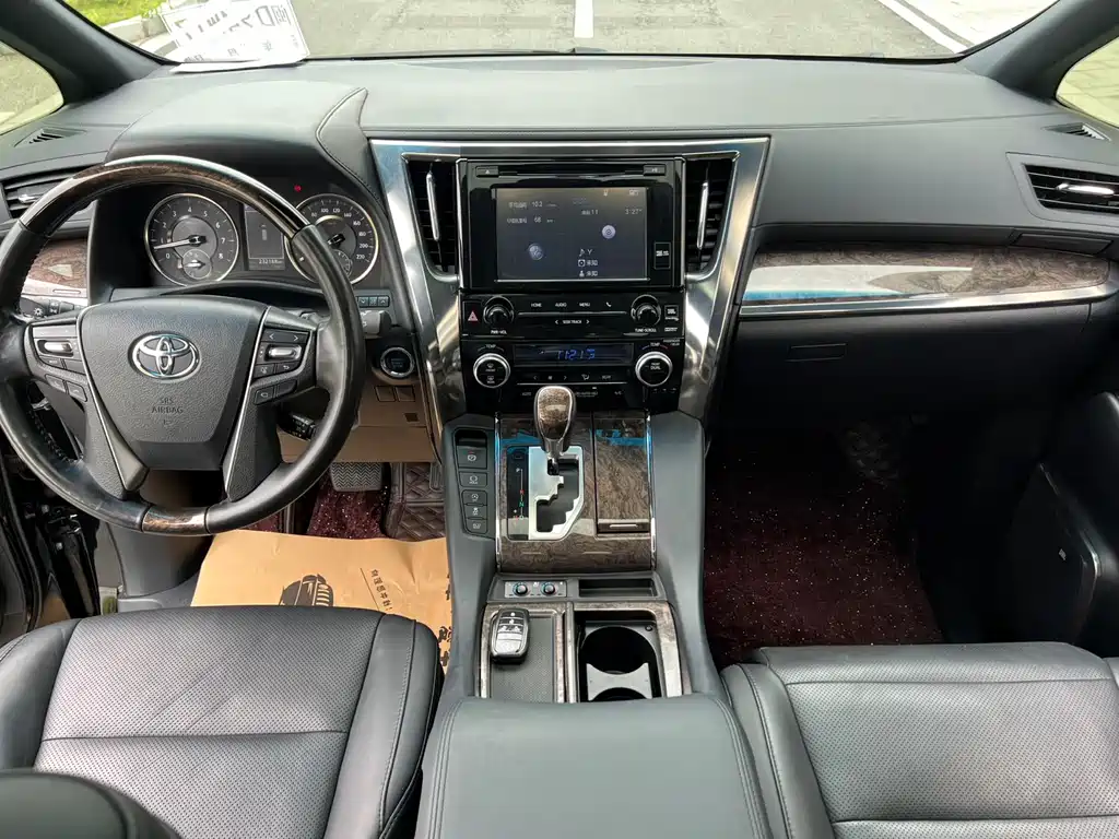 Toyota Alphard 2019 — фото 9