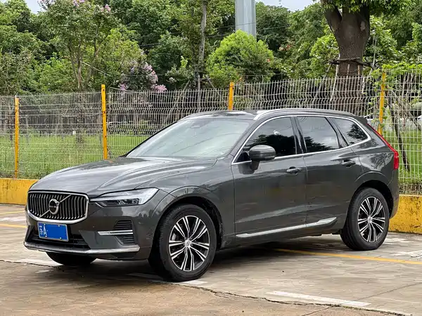 Volvo XC60 2022