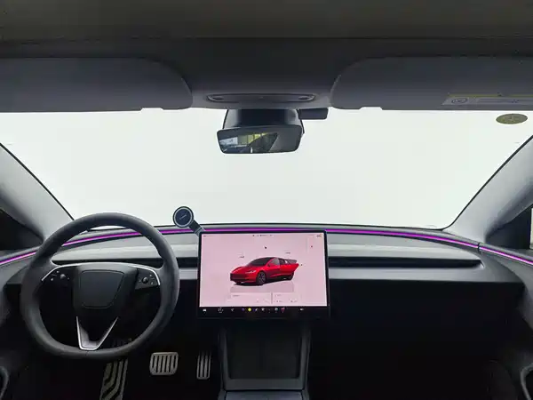 Tesla Model 3 2025