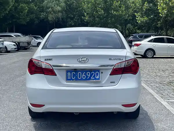 Hyundai Yuedong 2013