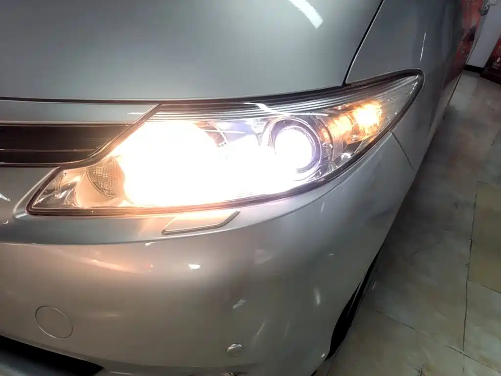 Toyota Previa 2015 — фото 24