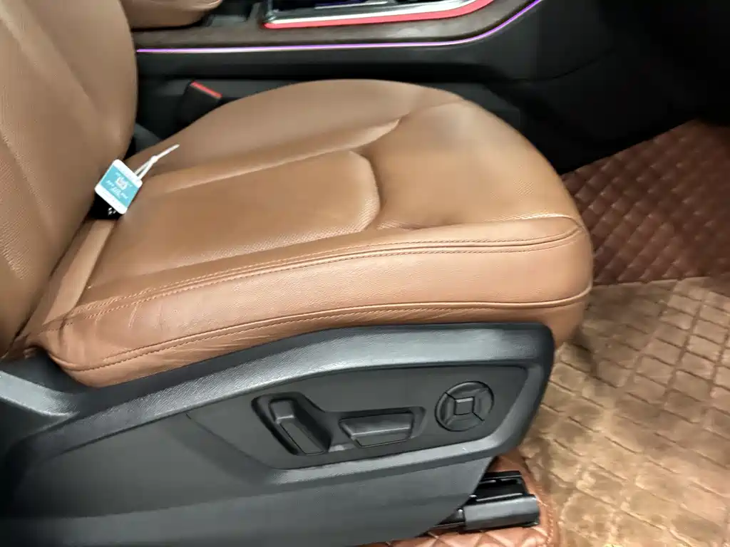 Audi Q7 2022 — фото 28