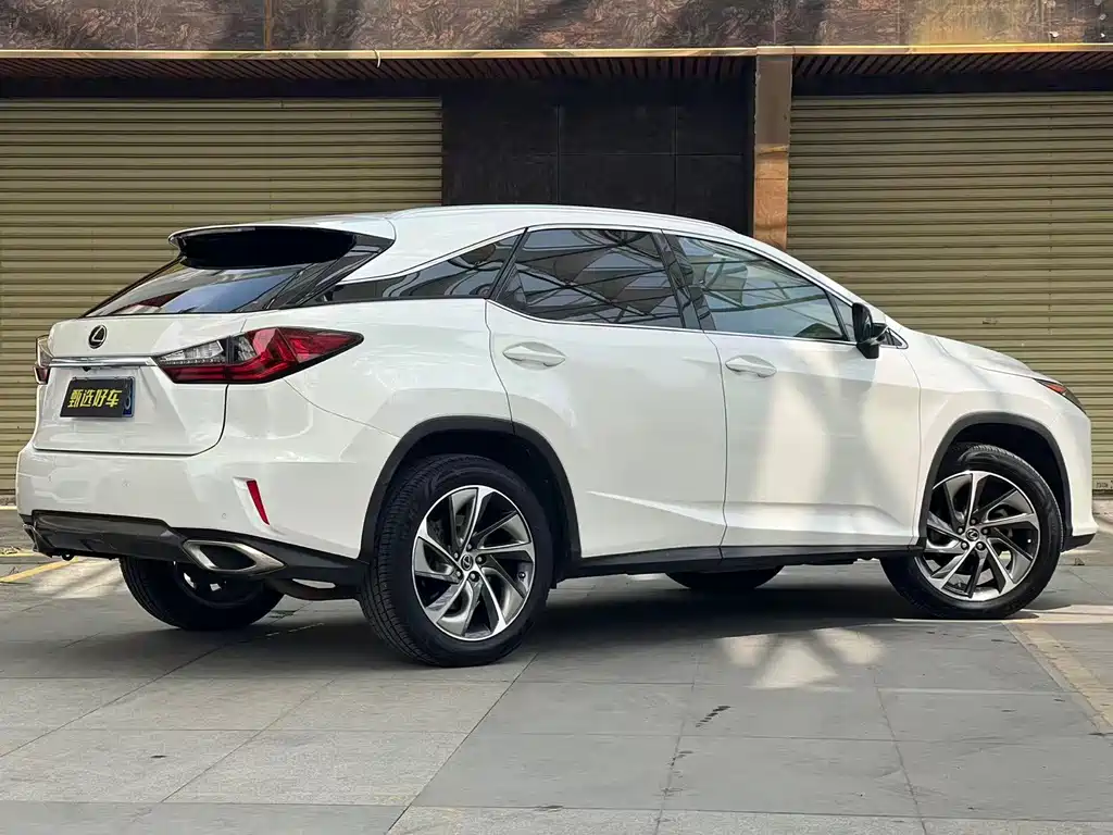 Lexus RX 2018 — фото 8