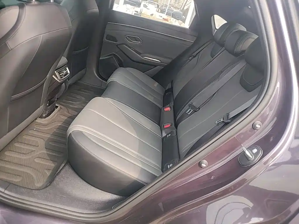 BYD Qin L 2025 — фото 17