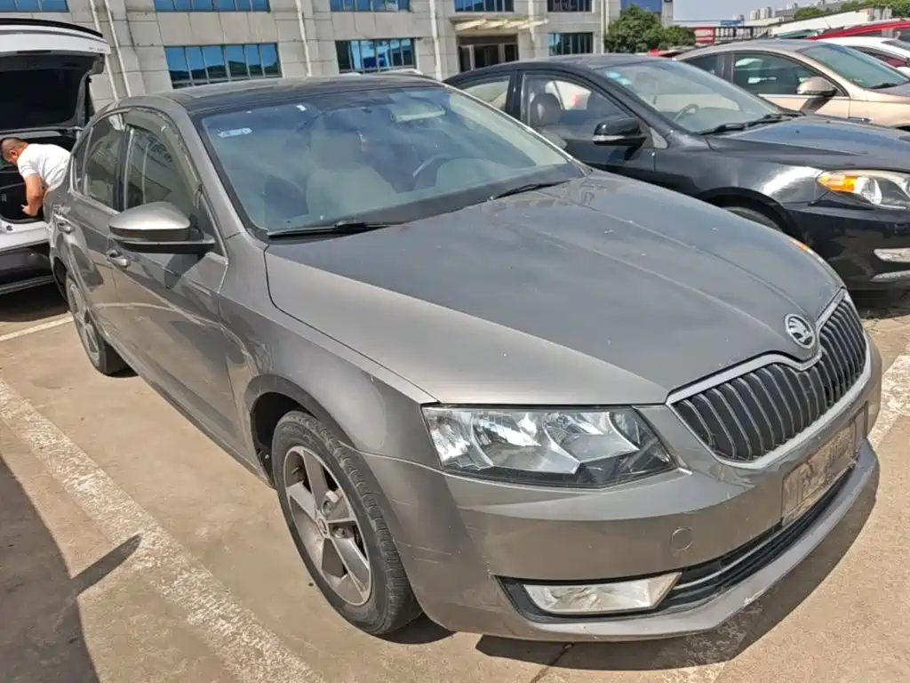 Skoda Octavia 2015 — фото 4